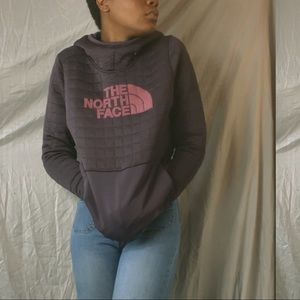 The North Face Women’s Sweatshirt